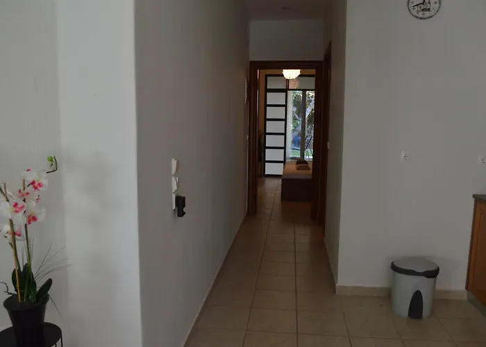 Holiday Home דירה *